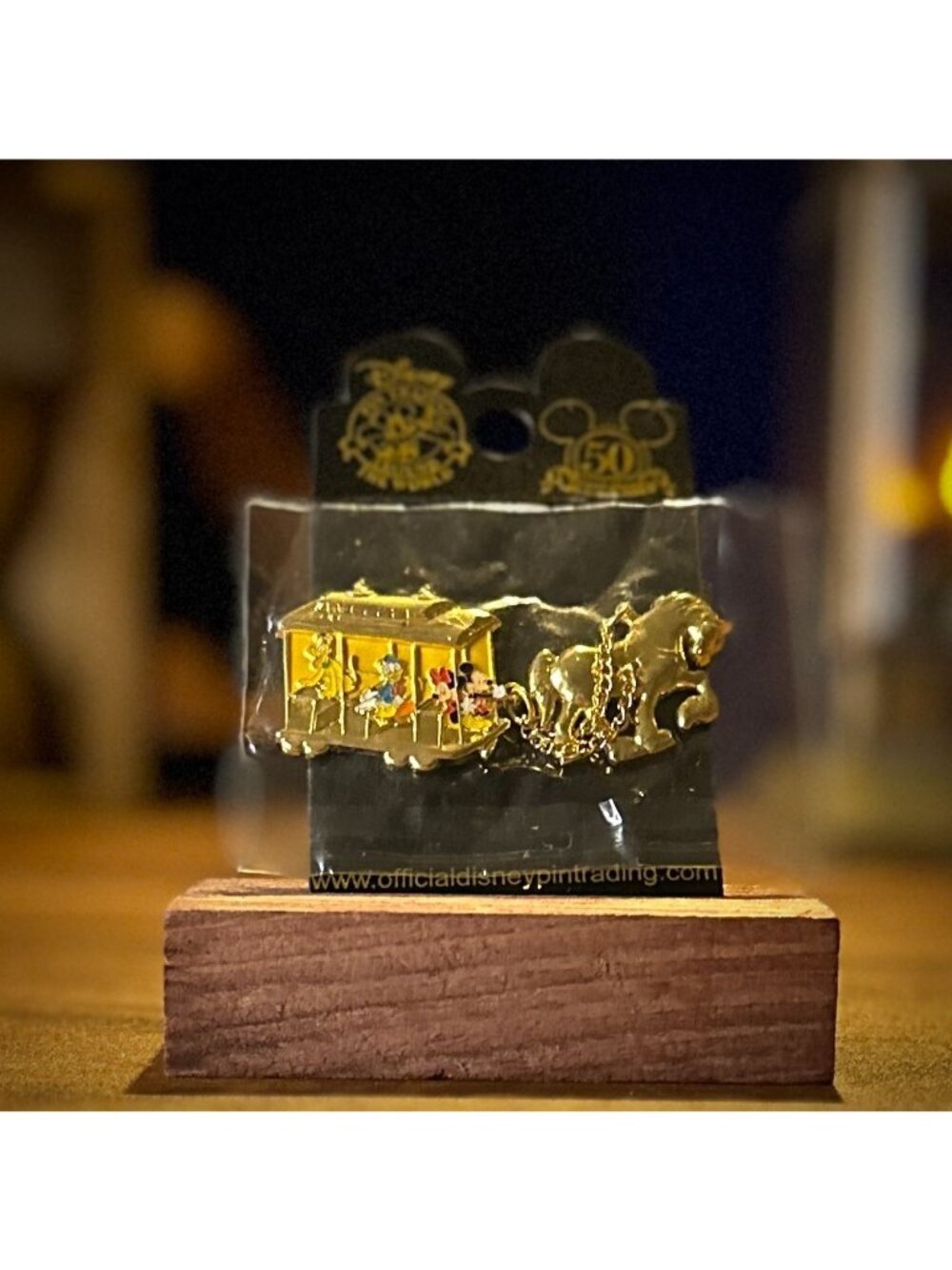 Disney Golden Vehicles Collection Mickey Minnie Donald Pluto Enamel Pin